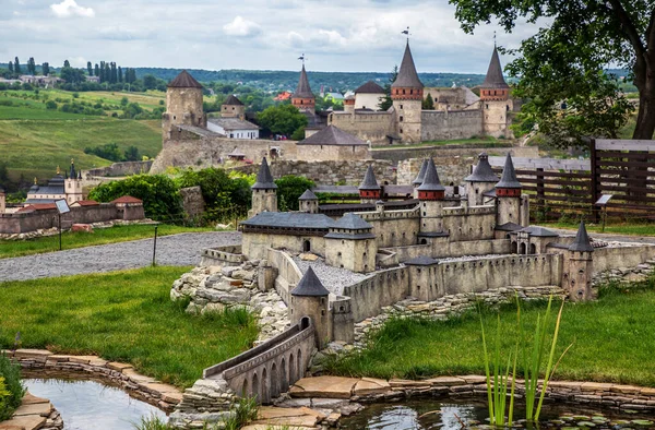 Kamyanets Podolsky. 1 Ağustos 2020. Açık havada minyatür yapılar müzesi