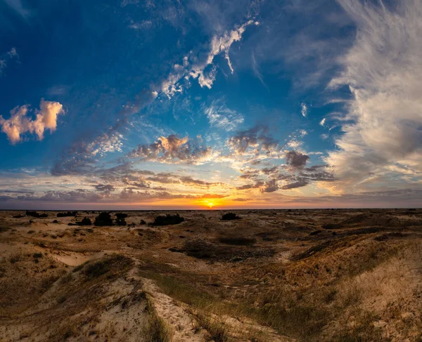 Krásná Ranní Pouštní Krajina Při Východu Slunce Dunami — Stock fotografie