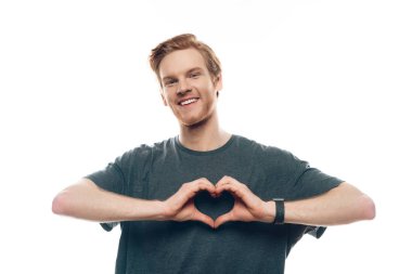 Portre yakışıklı adam olun silah ile kalp mutlu