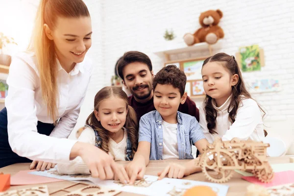Çocuklar 3d puzzle - traktör toplar.
