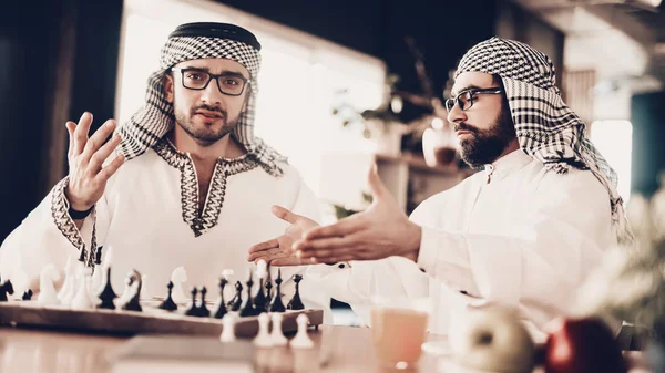 Arabische Zakenman Mannen Witte Kleren Dragen Ervaren Ondernemer Succesvolle Jonge — Stockfoto