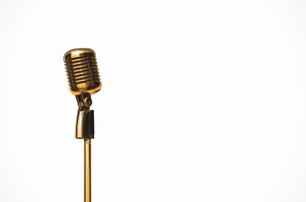 Золотой Винтажный Микрофон Студии Белом Вырезкой Пути — стоковое фото