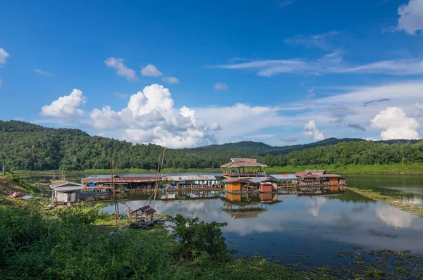 Hermoso Cielo Sobre Presa Sirikit Pak Nai Nan Provincia —  Fotos de Stock