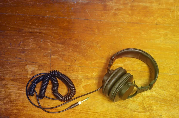 Headphone Old Wooden Table Vintage Style — Stock Photo, Image