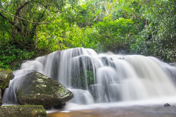 Mann Daeng Wasserfall Wasserfall Mit Herbst Farbwechsel Schöne Natur — Stockfoto