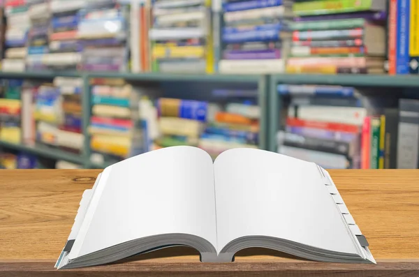 Open Book Wooden Table Blurred Bookshelf Background — Stock Photo, Image