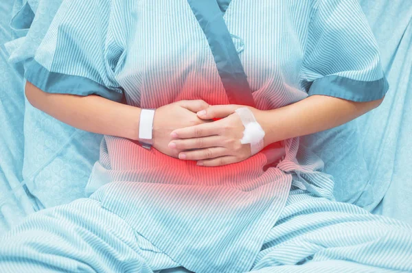 Woman Patient Stomach Pain Room Hospital — Stock Photo, Image