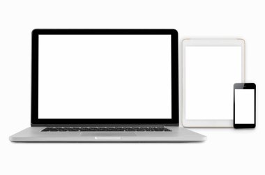 Dizüstü bilgisayarlar, tabletler ve cep telefonları. Beyaz arka plan üzerinde izole elektronik becerikli alet mockup görüntü.