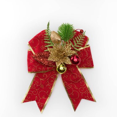 Chirtmas yay, çam ağacı, kozalaklı koni, Noel top, yeni yıl iç ve tatil dekorasyon beyaz yukarıdan. Düz yatıyordu stili.