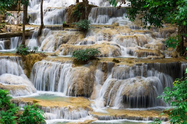 Мей Kae Водоспад Невидимий Водоспад Ngao Lampang Таїланду — стокове фото