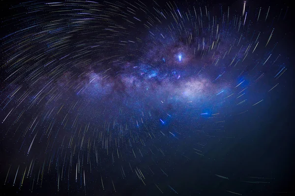 Detalle Vía Láctea Detrás Nube Exposición Larga Velocidad — Foto de Stock
