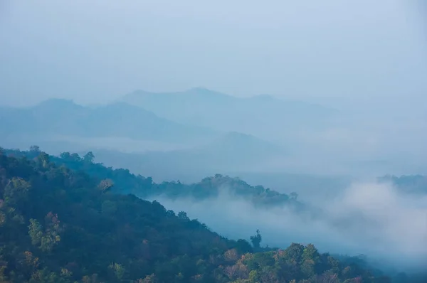 Beau Paysage Des Montagnes Automne Brume Matin Foyer Doux — Photo