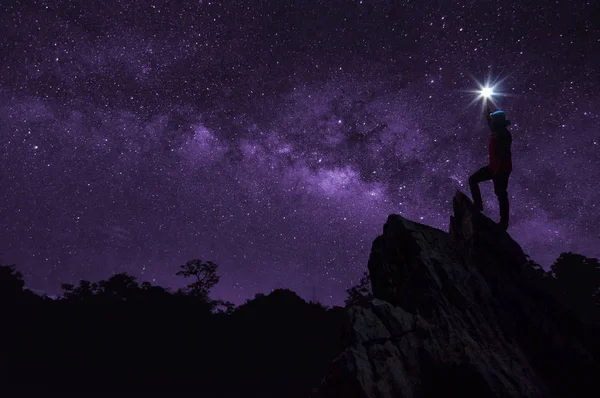 Silhouette Climber Backpacker Held Star High His Head Standing Rocky — Stock Photo, Image