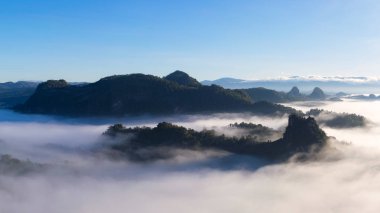 Panorama Mountian peyzaj sis ile sabah, Baan Jabo bakış açısı. Mae Hong Son, Baan Jabo biri en şaşırtıcı sis Tayland.