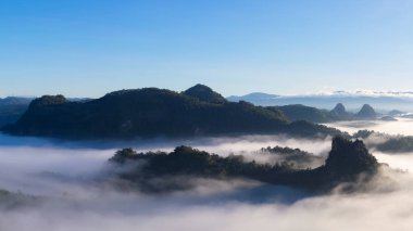Panorama Mountian peyzaj sis ile sabah, Baan Jabo bakış açısı. Mae Hong Son, Baan Jabo biri en şaşırtıcı sis Tayland.