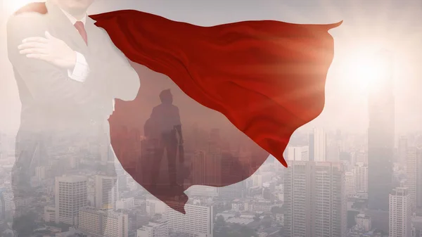 Dupla Exposição Super Herói Empresário Com Skyline Conceito Sucesso Liderança — Fotografia de Stock