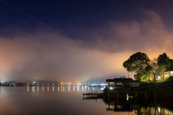 Panoramautsikt Över Liggande Sangkhlaburi Stadens Natt Ljus Och Vackra Moln — Stockfoto
