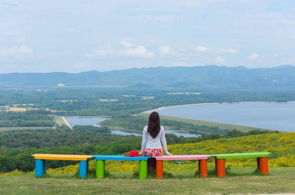 Beautiful Woman Tung Bua Tong Mexican Sunflower Field Mae Moh — Stock Photo, Image