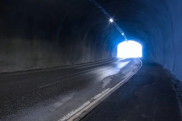 Wegtunnel — Stockfoto