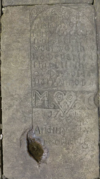 赫普顿斯托尔卫理公会北门教堂 赫普顿斯托尔教堂 赫布登桥的地板上的坟墓 — 图库照片