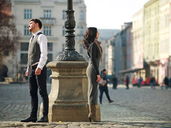 Casal Jovem Atores Roupas Estilo Clássico Participar Cena Relacionamento Conceitual — Fotografia de Stock