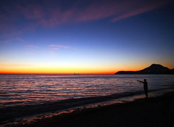 Coucher Soleil Romantique Spectaculaire Sur Côte Méditerranéenne Nuages Dans Ciel — Photo