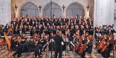 Koro şarkı söylüyor, bina köprüler müzik 2015, konser Krakow Polonya 2015 10 24, 4 Korolar Katarzyna İskenderiye kilise Polonya, İngiltere ve Hollanda, 140 şarkıcılar ve Orkestrası ...