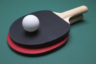 Masa tenisi (ping-pong olarak da bilinir) - bir spor oyunu ...