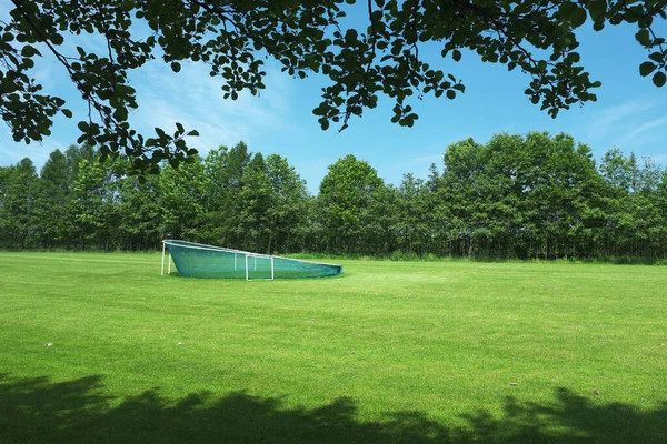 Training net for golf exercises, catching golf balls ...