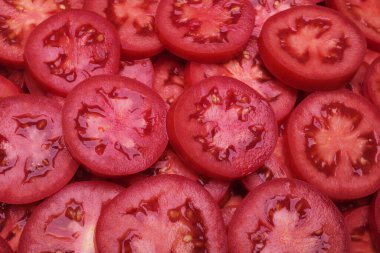 Kırmızı sıralanmış domates, sağlıklı yemek, dilimler. ..