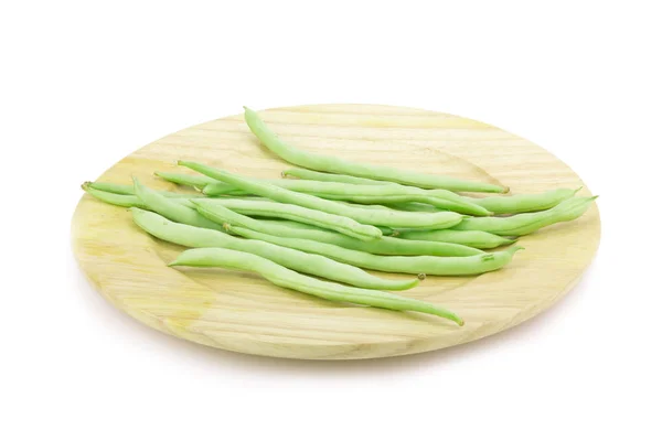 Guisantes verdes aislados sobre fondo blanco. — Foto de Stock