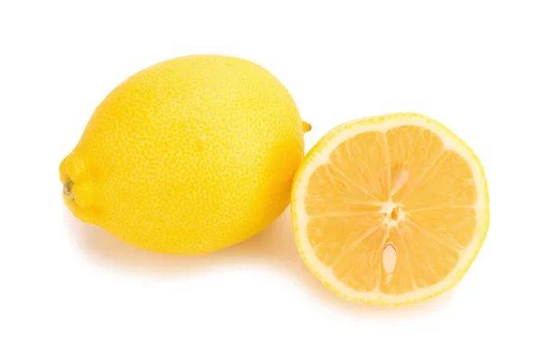 Lemon diisolasi di latar belakang putih — Stok Foto