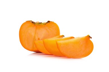 Beyaz arkaplanda yalıtılmış hurma meyvesi