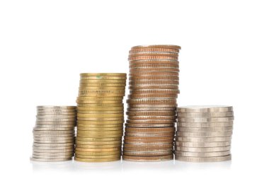 Gümüş ve glod sikke yığını. kasaba. yığın. Beyaz backgr izole