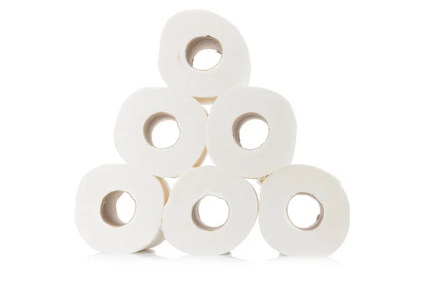 Piramide van wc-papier. Roll. op witte achtergrond — Stockfoto