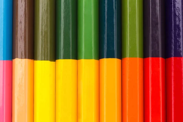 Viele Bleistifte in Regenbogenfarbe. Buntstifte. Textur. Hintergrund — Stockfoto