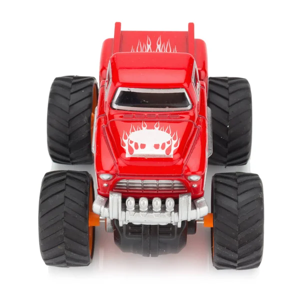 Große LKW Spielzeugfarbe rot isoliert auf weißem Hintergrund — Stockfoto