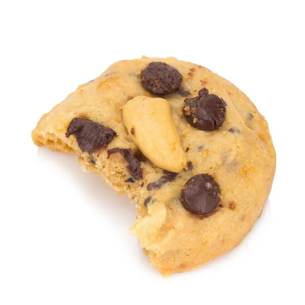 Chocolate Chip Cookie isoliert auf weißem Hintergrund — Stockfoto