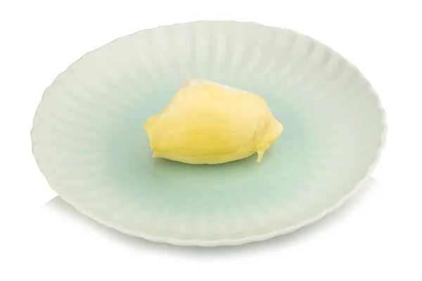 Durian. Rei das frutas. Descascado. no prato. isolado em backgroun branco — Fotografia de Stock