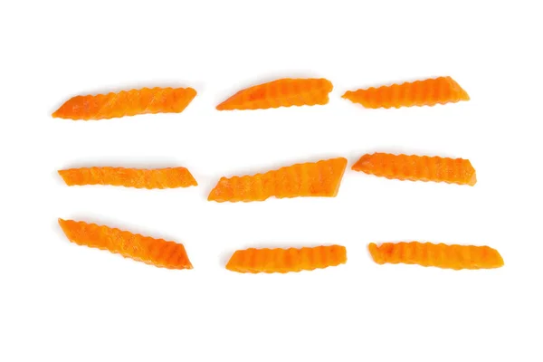 Cenouras cortadas isoladamente sobre fundo branco — Fotografia de Stock