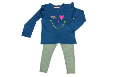 Uzun kollu ve üzerinde beyaz izole kız için gri tozluk ile çocuk mavi kazak. Çocuklar için moda.