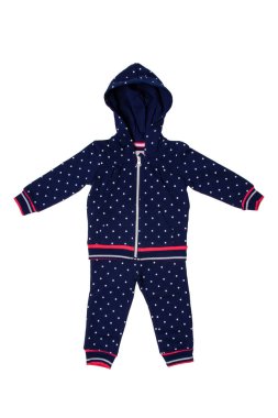 Spor takımı izole edildi. Beyaz bir arka planda izole edilmiş çocuk için kapüşonlu güzel bir spor takım elbise. Çocuklar spor modası.