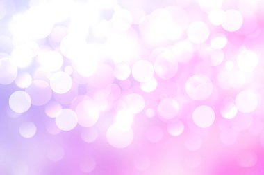 Mor parlak soyut bokeh. Mor ve pembe degrade parlayan arka plan ile parlak daireler ve parlak yıldız bulanık. Güzel doku.