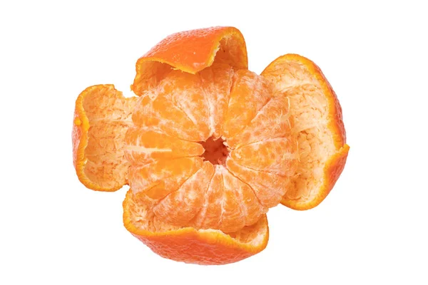 Mandarine oder Clementine isoliert auf weißem Hintergrund. macro.mandarine isoliert. Nahaufnahme von geschälten frischen reifen Mandarinenorangen — Stockfoto