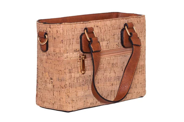Handtasche isoliert. modische braune Luxus-Damentasche aus Eichenkork isoliert auf weißem Hintergrund. Damenaccessoires. — Stockfoto
