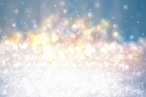 Modelo de cartão de Natal. Abstrato luz festiva azul branco inverno natal ou fundo de Ano Novo com um céu azul e muitos bokeh branco azul iluminado flocos de neve e estrelas . — Fotografia de Stock