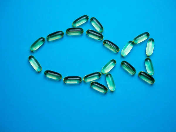 hapları üzerinde mavi bir adam