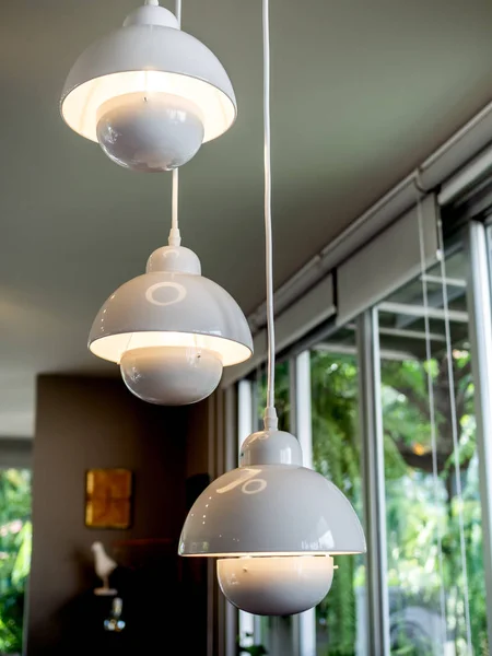 Decoración Luces Techo Blanco Cafetería Lámparas Eléctricas Modernas Blancas Que — Foto de Stock