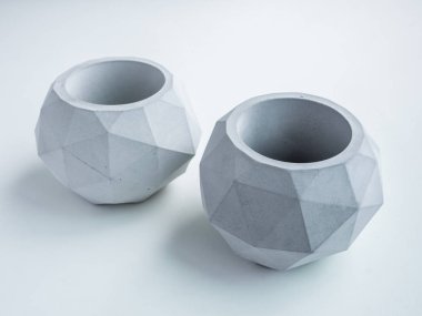 Beton saksı. Modern geometrik beton ekici.