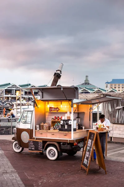 Cidade Cabo África Sul Abril 2019 Vendedor Café Pequena Van — Fotografia de Stock